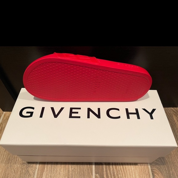 NEW GIVENCHY men's  8 US Red 4G Rubber and Tonal Leather Pool Slide Sandals - Picture 2 of 3